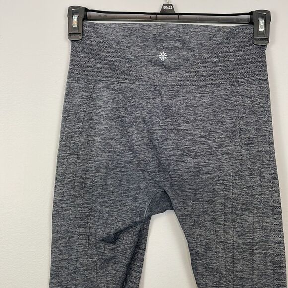 Athleta Seamless Training Compression Tights. Dark Grey. Size Medium. - Picture 7 of 11